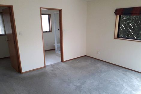 Photo of property in 28b Inglewood Place, Avonhead, Christchurch, 8042