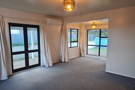 Photo of property in 1/24 Koromiko Street, Otaki Beach, Otaki, 5512