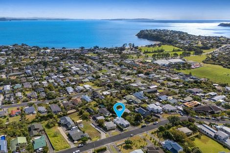Photo of property in 1/34 Totara Road, Stanmore Bay, Whangaparaoa, 0932