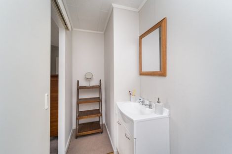 Photo of property in 16a Wood Street, Takaro, Palmerston North, 4410