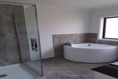 Photo of property in 26 Ruru Street, Cambridge, 3434