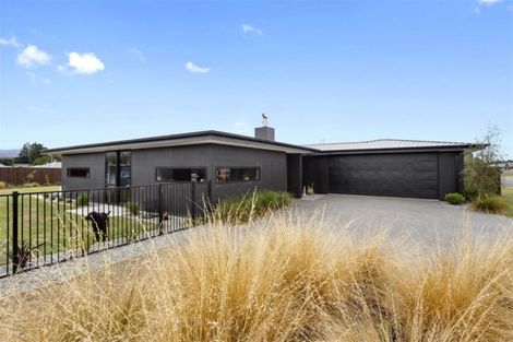 Photo of property in 12 Ruru Place, Oxford, 7430