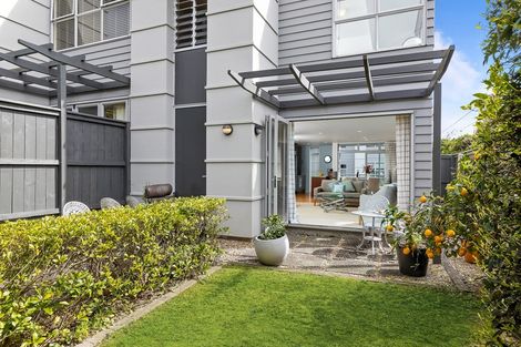 Photo of property in Habitat Apartments, 1/31 Byron Avenue, Takapuna, Auckland, 0622