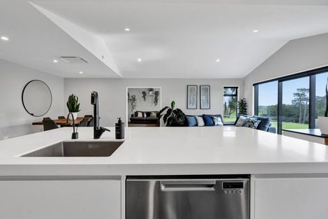 Photo of property in 376 Egmont Road, Hillsborough, New Plymouth, 4372