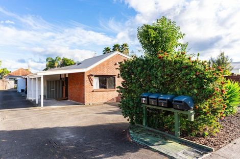 Photo of property in 2/9 Cairnfield Road, Kensington, Whangarei, 0112