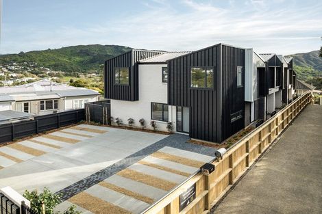 Photo of property in 32 Kaihuia Street, Northland, Wellington, 6012