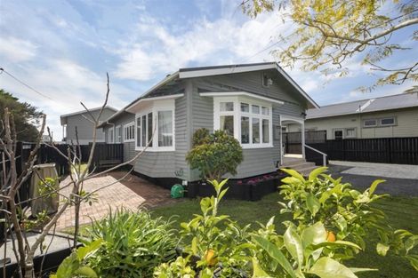 Photo of property in 397a West Coast Road, Glen Eden, Auckland, 0602
