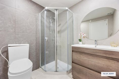 Photo of property in 2/1g Dishys Road, Flat Bush, Auckland, 2019