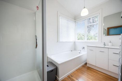 Photo of property in 237 Beach Road, Campbells Bay, Auckland, 0630