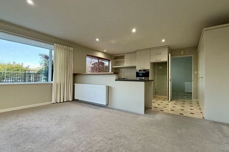 Photo of property in 2/7 Kelson Lane, Ilam, Christchurch, 8041