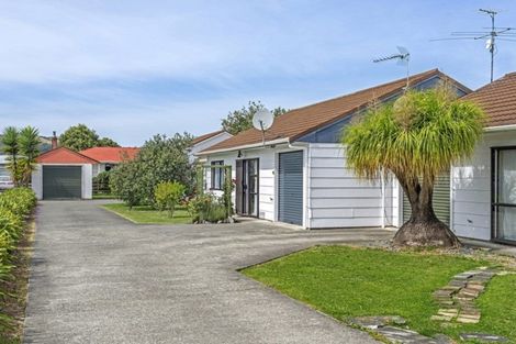Photo of property in 2/23 Craig Road, Outer Kaiti, Gisborne, 4010