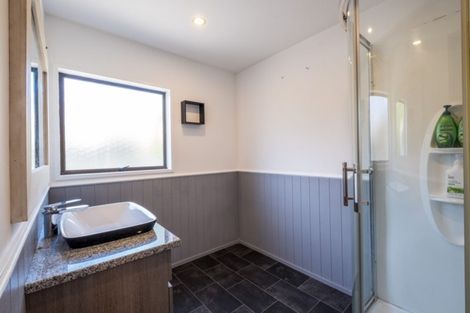 Photo of property in 5 Ranui Street, Waikawa, Picton, 7220