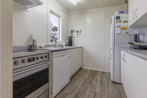 Photo of property in 32 Lindsay Road, Waipukurau, 4283