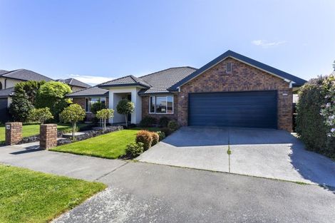 Photo of property in 16 Te Pihopa Way, Aidanfield, Christchurch, 8025