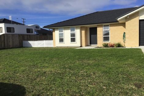 Photo of property in 38 Charlotte Drive, Omokoroa, 3114