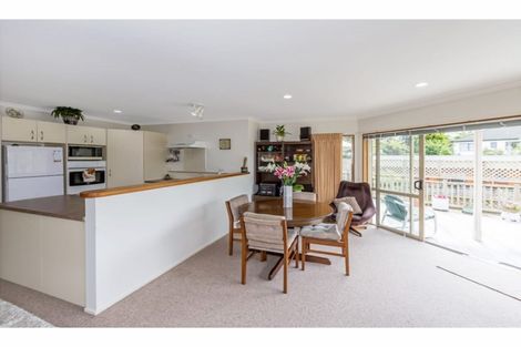 Photo of property in 47 Red Hibiscus Road, Stanmore Bay, Whangaparaoa, 0932