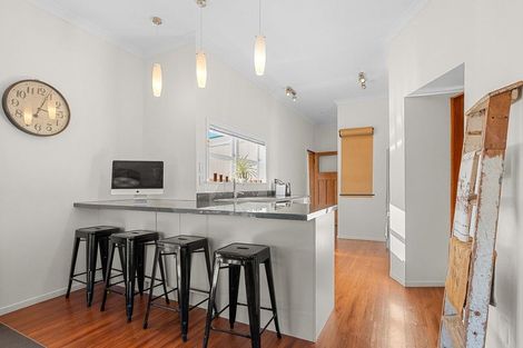 Photo of property in 78 Jellicoe Street, Martinborough, 5711