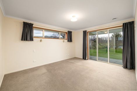 Photo of property in 17 Bond Street, Waimate, 7924