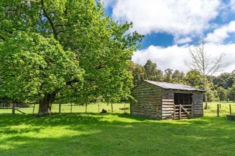 Photo of property in 72a Ahikouka Road, Ahikouka, Greytown, 5794