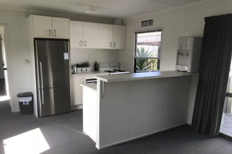 Photo of property in 54 Helena Street, Massey, Auckland, 0614