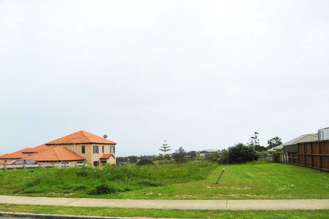 Photo of property in 50 Alec Craig Way, Gulf Harbour, Whangaparaoa, 0930