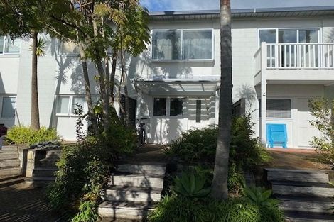 Photo of property in 3/72 Kitchener Road, Milford, Auckland, 0620