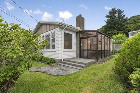 Photo of property in 61 Karaka Street, Wainuiomata, Lower Hutt, 5014