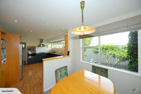 Photo of property in 45 Crofton Road, Harewood, Christchurch, 8051