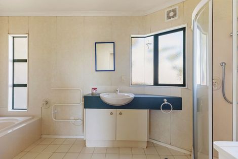 Photo of property in 6 Hairini Street, Hairini, Tauranga, 3112