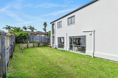 Photo of property in 12 Roy Maloney Drive, Henderson, Auckland, 0612