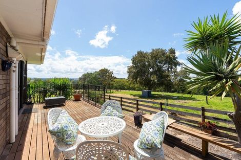 Photo of property in 14 Peters Lane, Taupaki, Henderson, 0782