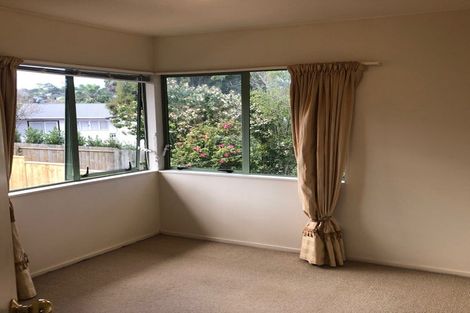 Photo of property in 2/71 Sunnynook Road, Forrest Hill, Auckland, 0620