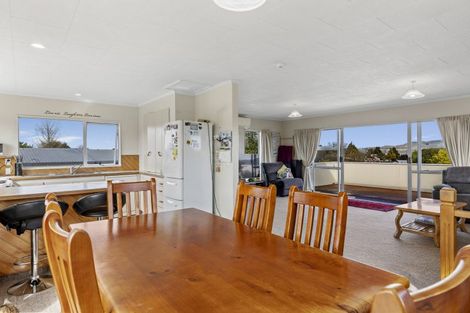 Photo of property in 116 Richmond Avenue, Richmond Heights, Taupo, 3330