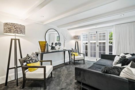 Photo of property in 20 Seabreeze Road, Narrow Neck, Auckland, 0624