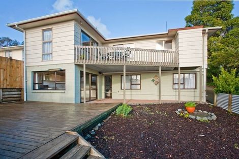Photo of property in 1/57 Aeroview Drive, Beach Haven, Auckland, 0626
