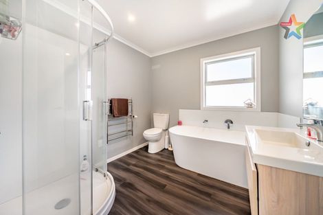 Photo of property in 10 Ron Fawcett Way, Wainuiomata, Lower Hutt, 5014