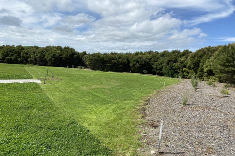 Photo of property in 20 Orawahi Road, Glenbrook, 2681