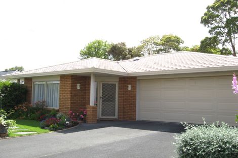 Photo of property in 7a Dan Bryant Place, Pukekohe, 2120