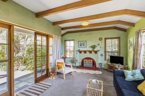 Photo of property in 25 Seddon Street, Waikanae, 5036