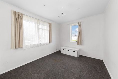 Photo of property in 16 Old Wairoa Road, Papakura, 2110