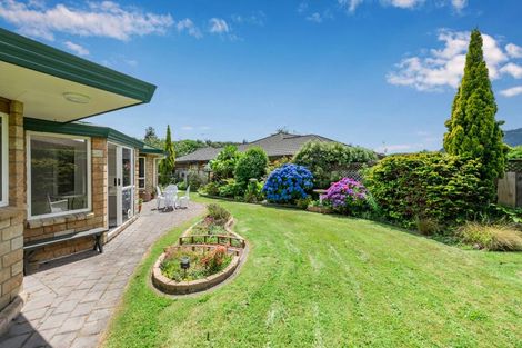 Photo of property in 25 Awanui Drive, Waikanae, 5036