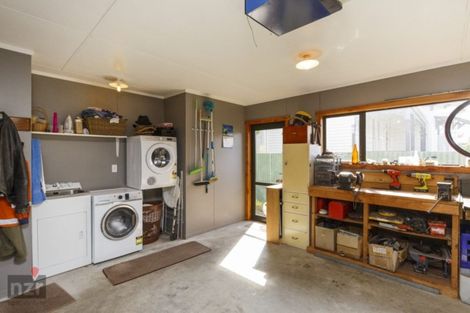 Photo of property in 2a Wellington Street, Feilding, 4702