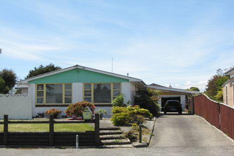 Photo of property in 23 Queen Street, Westport, 7825