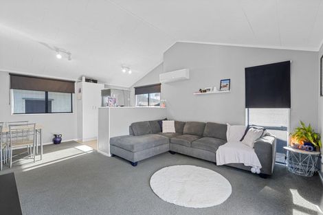 Photo of property in 124b Roberts Line, Kelvin Grove, Palmerston North, 4414