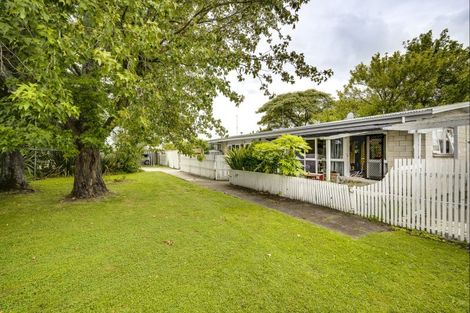 Photo of property in 2/204a Park Road South, Akina, Hastings, 4122