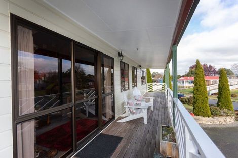 Photo of property in 10 Maclaurin Street, Dannevirke, 4930