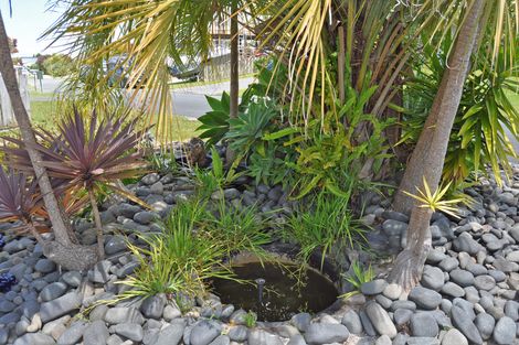 Photo of property in 5 Ngatira Place, Snells Beach, 0920