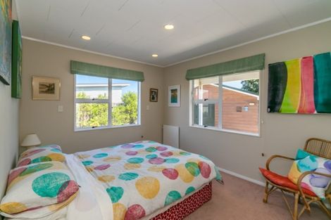 Photo of property in 6 Taonui Street, Waitarere Beach, Levin, 5510