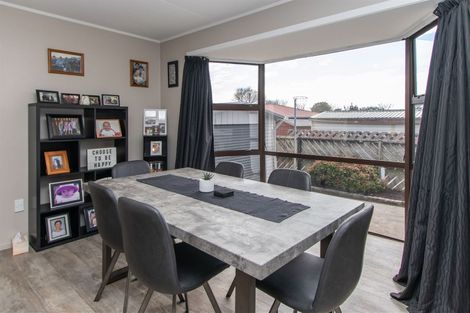 Photo of property in 26 Nikau Street, Inglewood, 4330