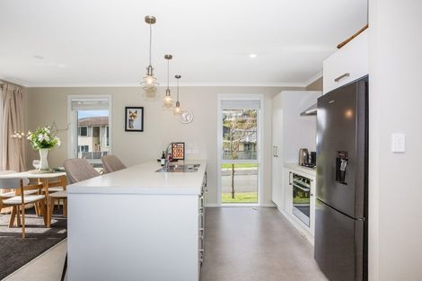 Photo of property in 11 Banks Boulevard, Whitby, Porirua, 5024